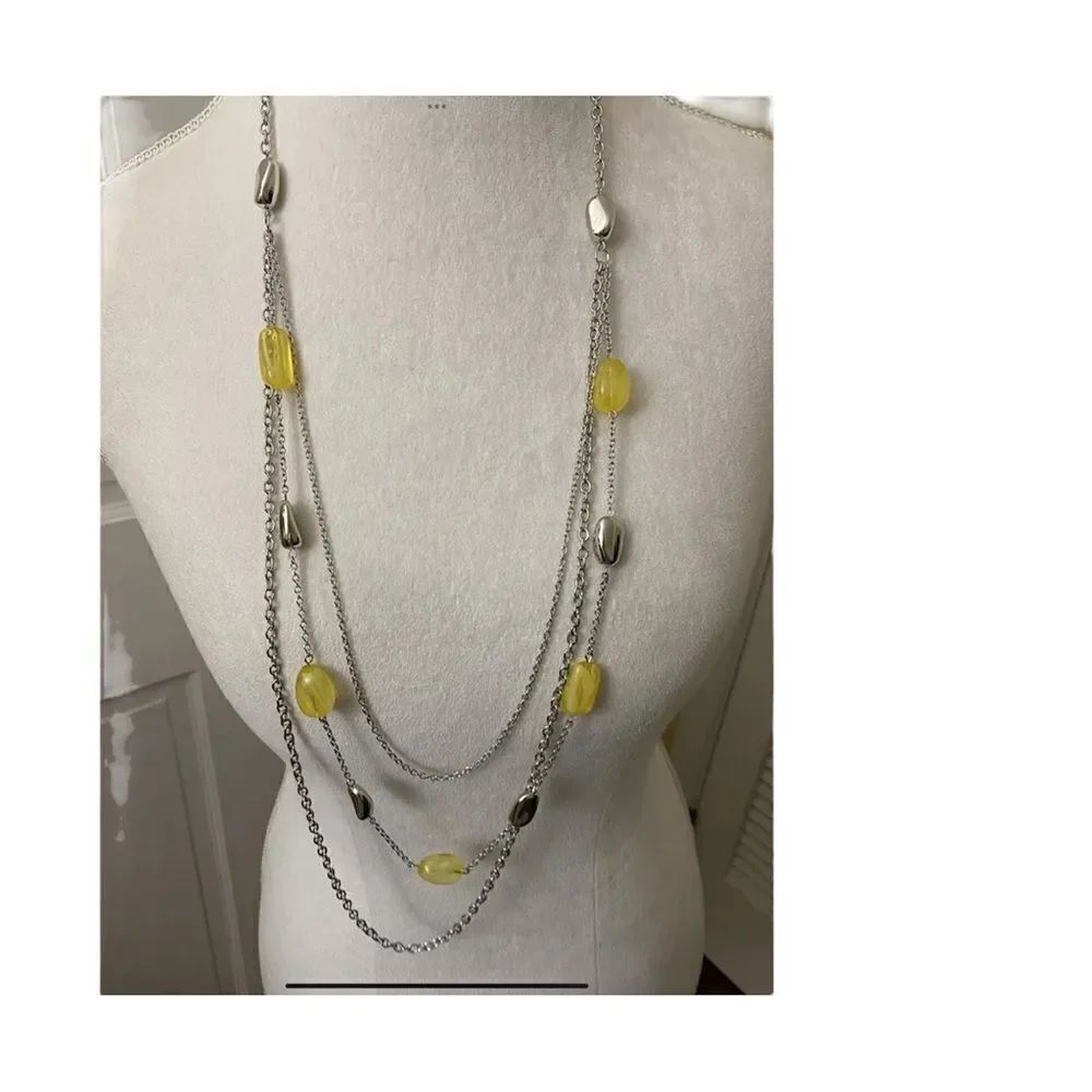 🌼🌼Paparazzi Vacay mode yellow necklace with earrings NWT🌼🌼